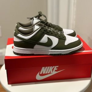 Nike Dunk Low Medium Olive Women’s size 8
